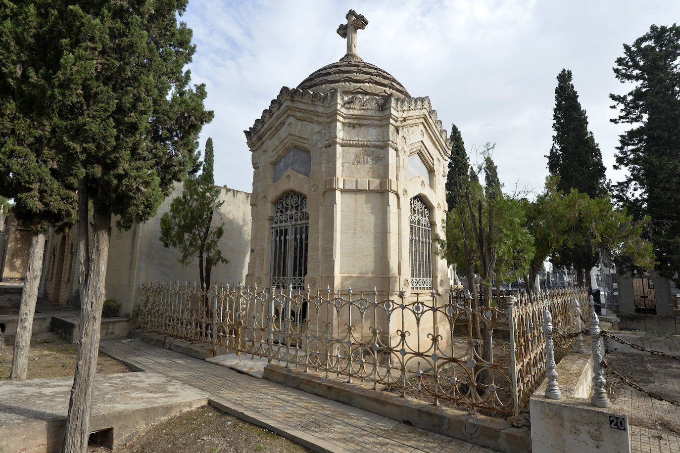Fotos: Panteones y sepulcros del cementerio Nuestro Padre Jesús de Murcia