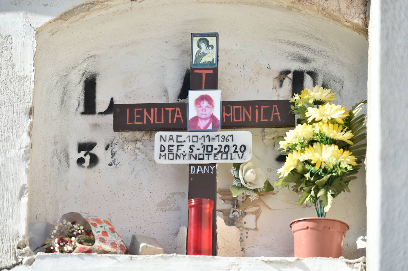 Fotos: Visitas al cementerio Nuestro Padre Jesús de Murcia en el día de Todos los Santos