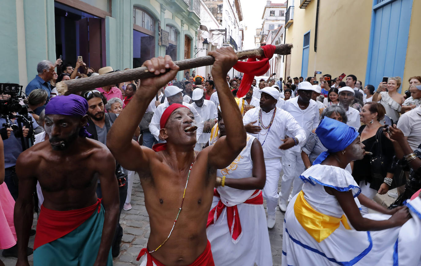 Fotos: Día de los muertos en Cuba