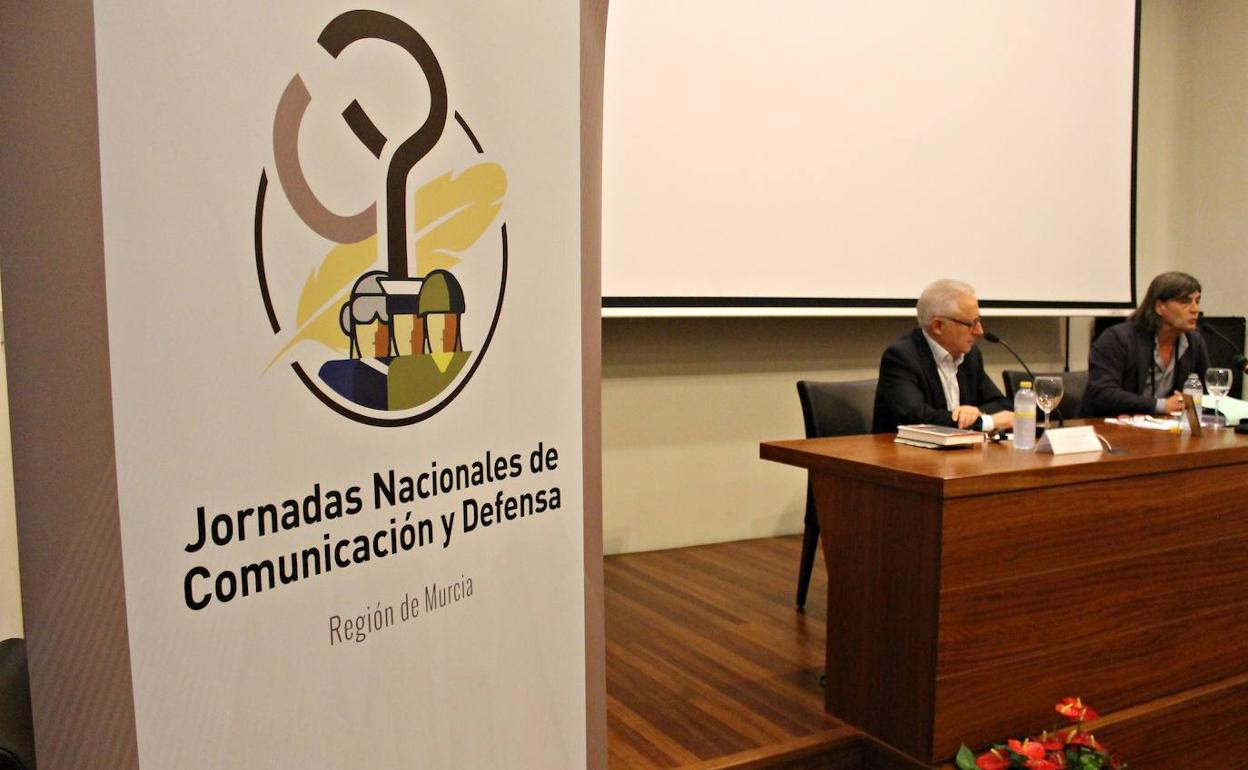Jornadas nacionales de comunicación y defensa.