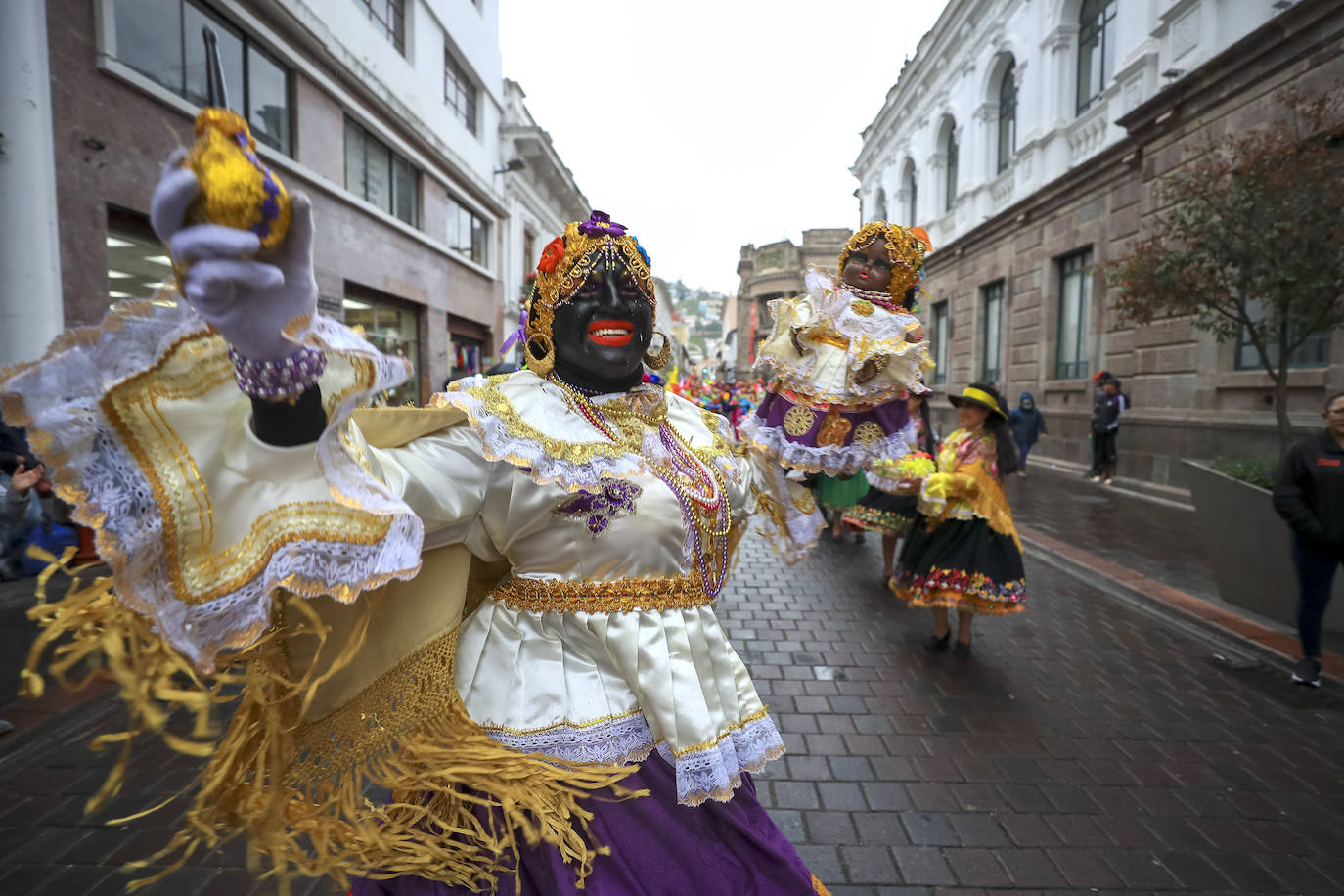 Fotos: Orgullo, color y danzas en Ecuador