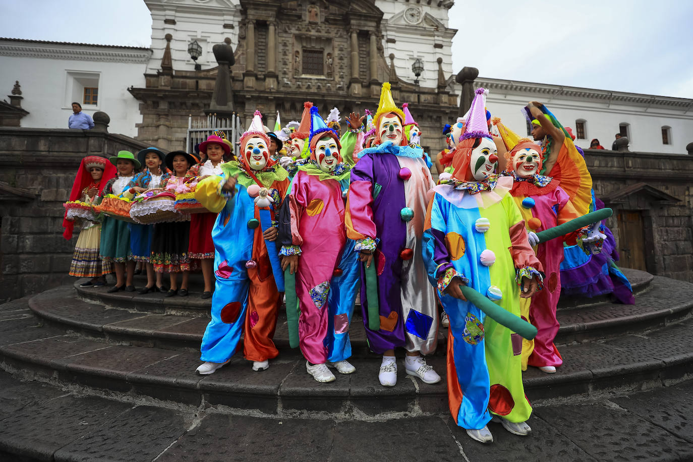 Fotos: Orgullo, color y danzas en Ecuador