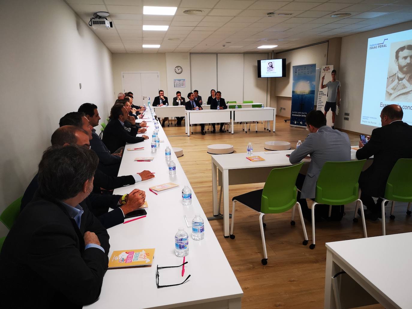 Fotos: Reunión de la Fundación Isaac Peral, en imágenes
