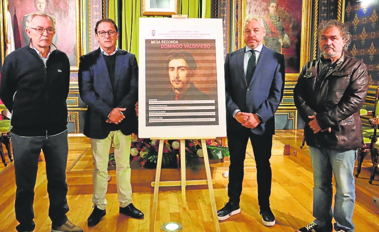 Guillén, Miras, Campillo y Lorente, en la presentación de los actos. 