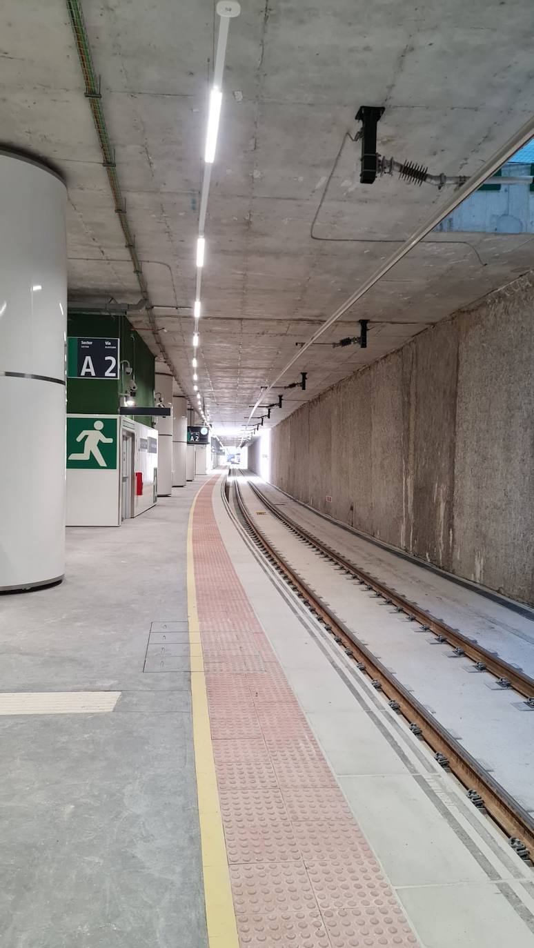 Fotos: Los maquinistas se preparan para hacer el primer viaje comercial del AVE el 20 de diciembre