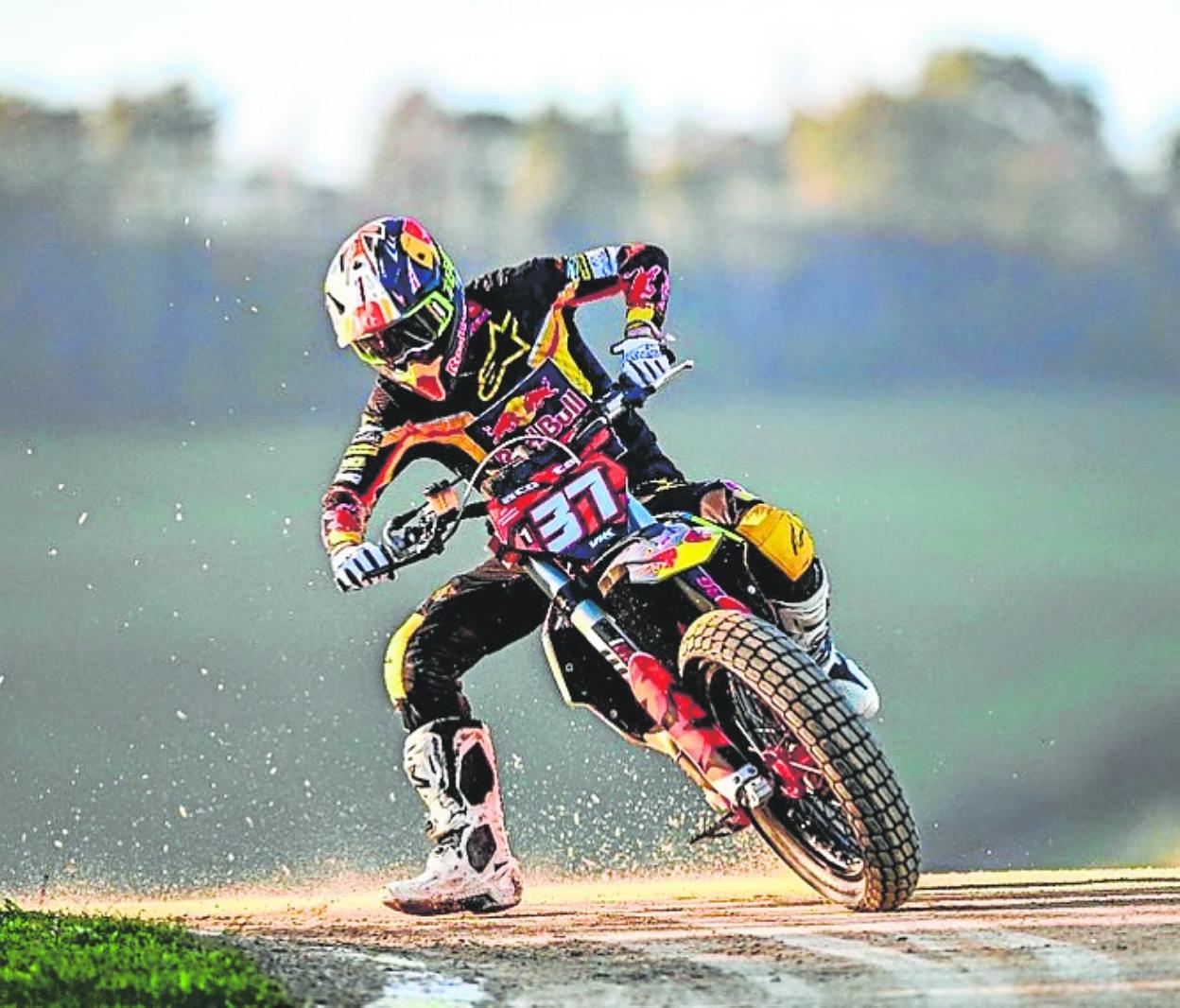 Pedro Acosta, rodando en Tavullia (Italia). 