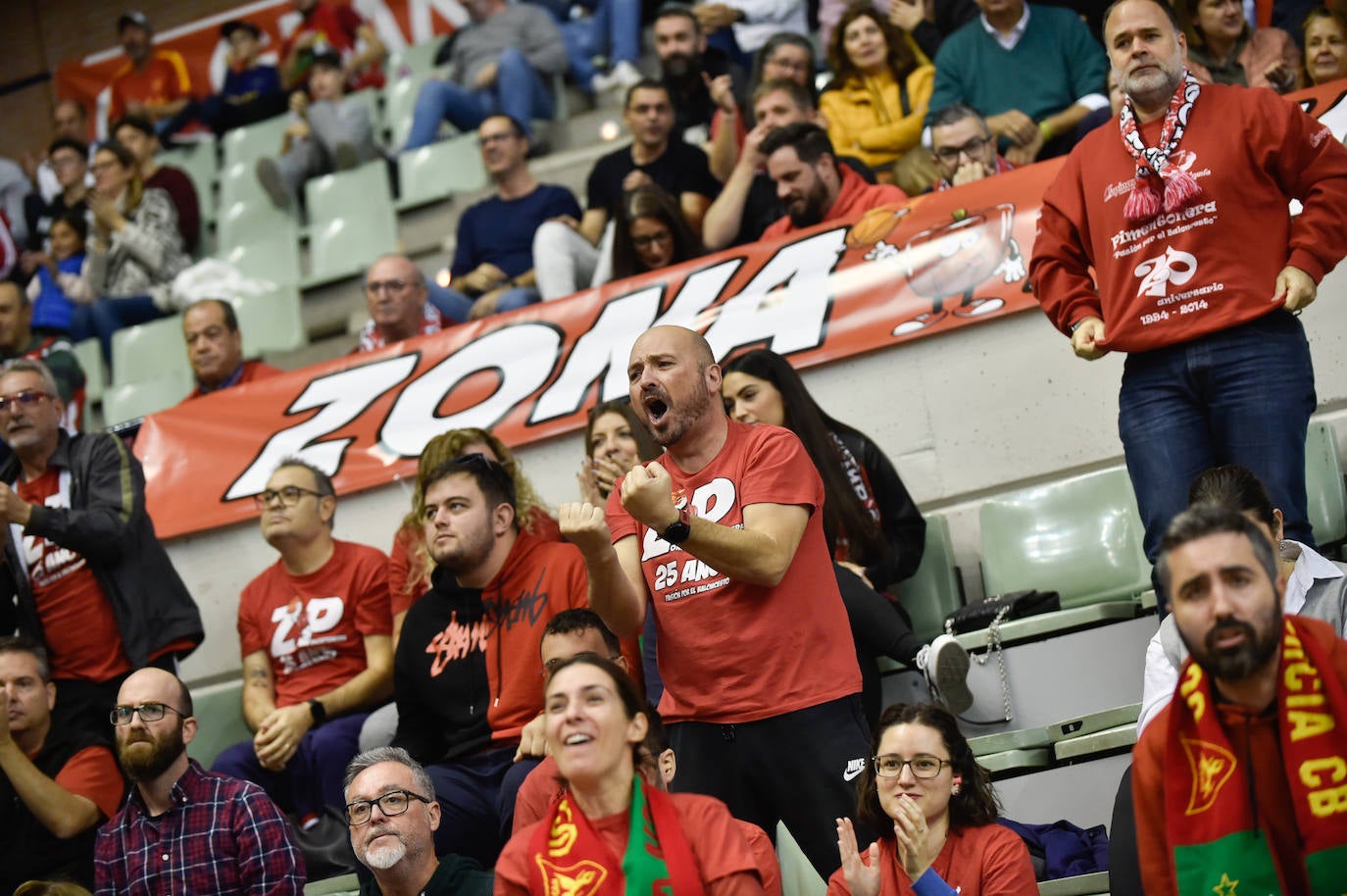 Fotos: Las imágenes del partido UCAM CB Murcia - Obradoiro