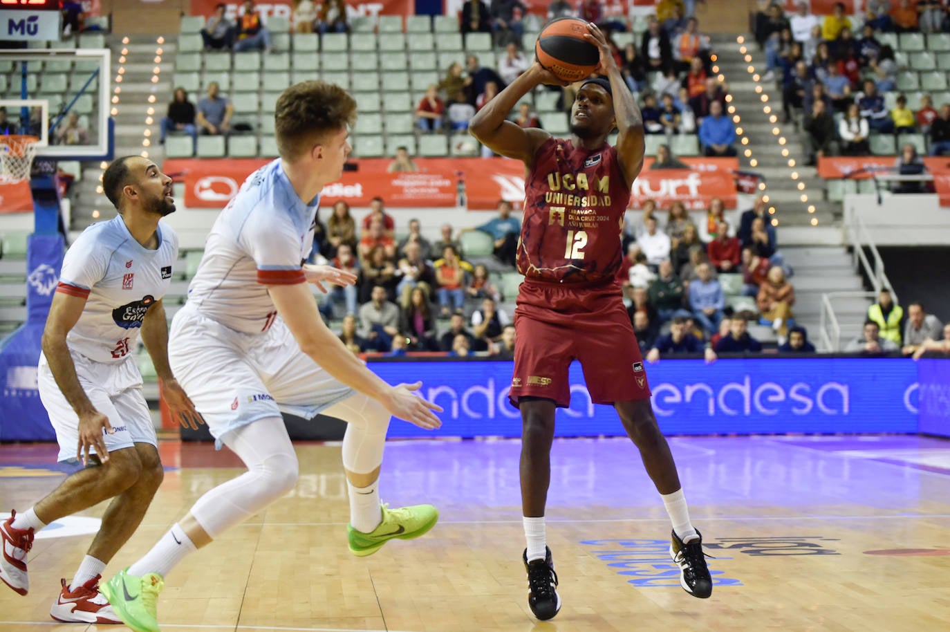Fotos: Las imágenes del partido UCAM CB Murcia - Obradoiro