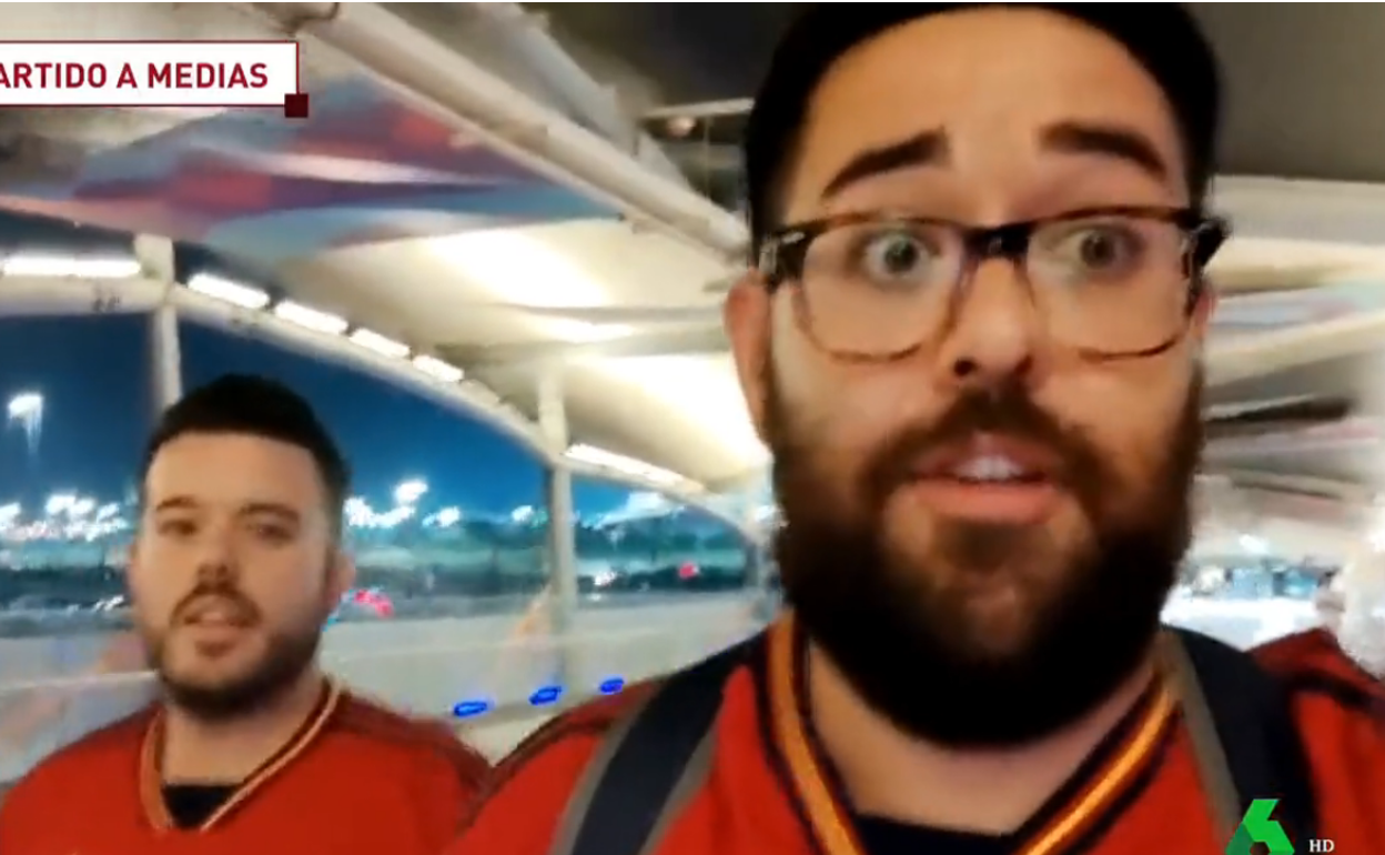 La historia de unos murcianos que viajaron a Qatar a ver a España y se fueron en el descanso del partido