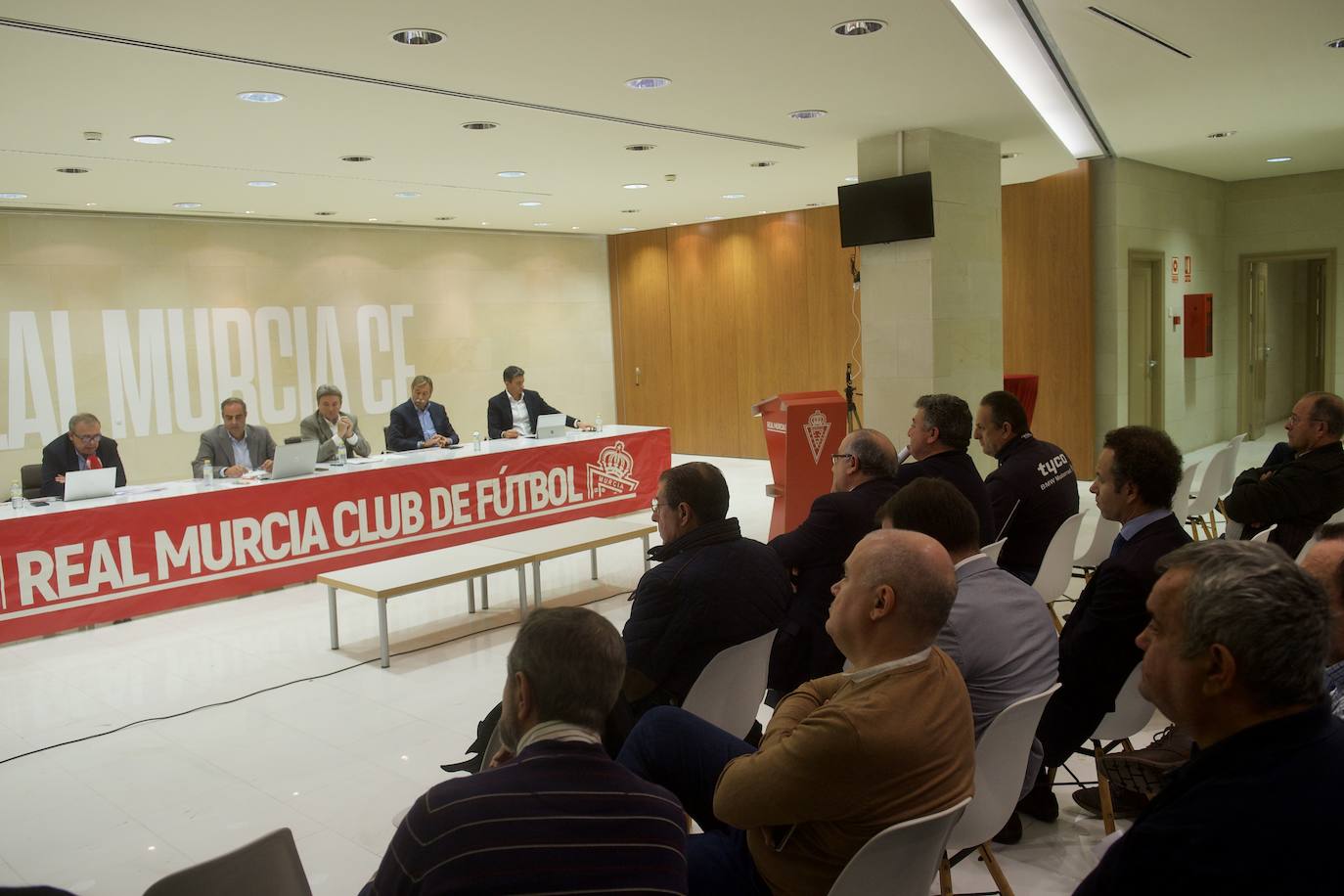 Fotos: Junta de accionistas del Real Murcia en imágenes
