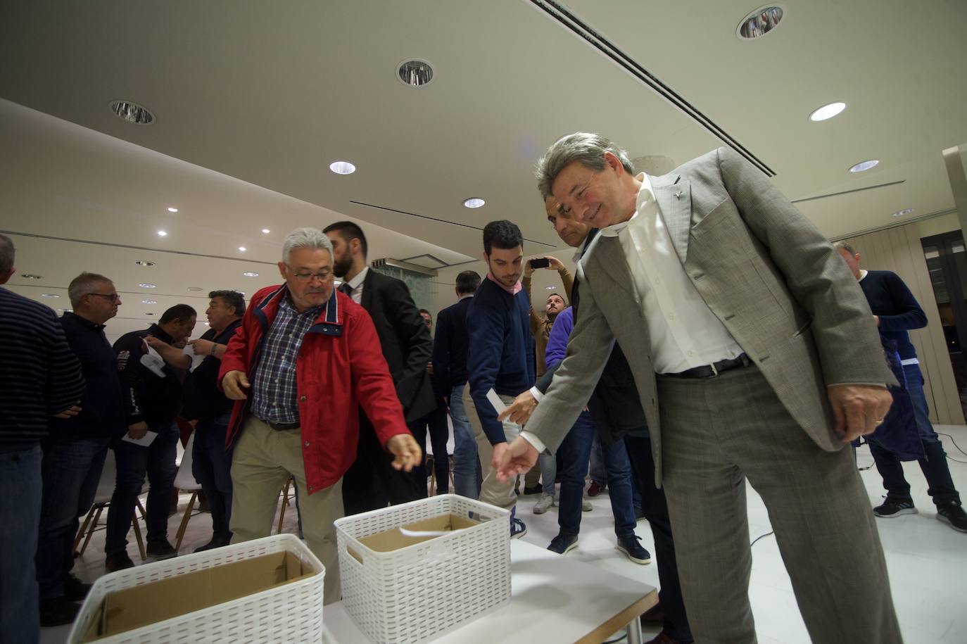 Fotos: Junta de accionistas del Real Murcia en imágenes