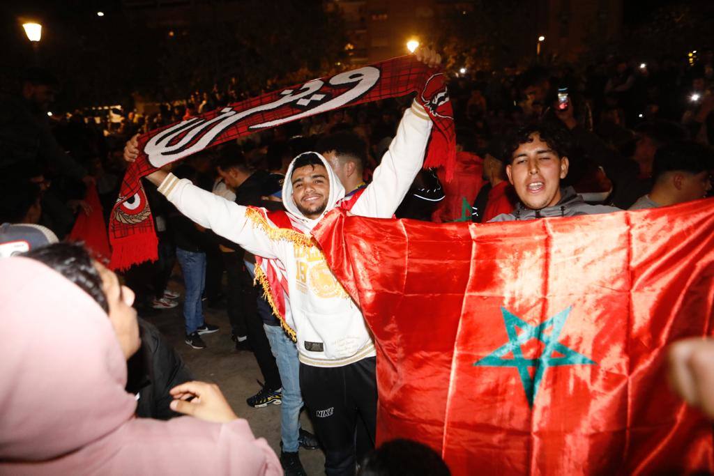 Fotos: Celebración de la colonia marroquí de la Región de Murcia tras vencer a España en el Mundial, en imágenes