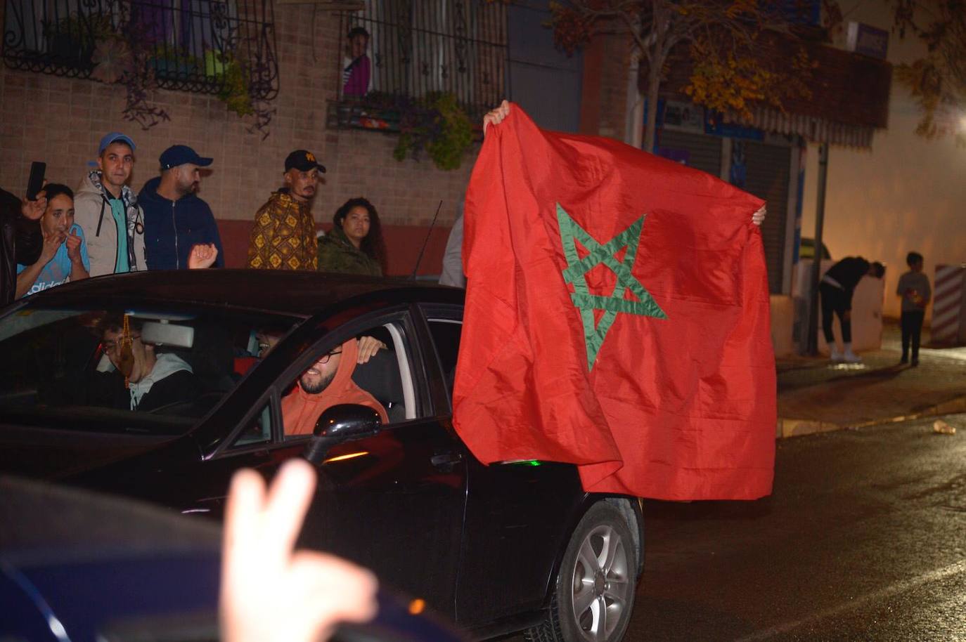 Fotos: Celebración de la colonia marroquí de la Región de Murcia tras vencer a España en el Mundial, en imágenes