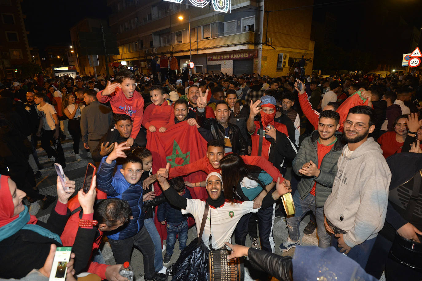 Fotos: Celebración de la afición marroquí en Murcia y Lorca