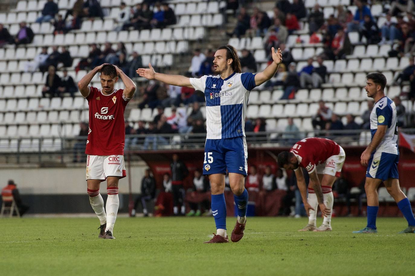 Fotos: La victoria del Real murcia frente al Sabadell, en imágenes