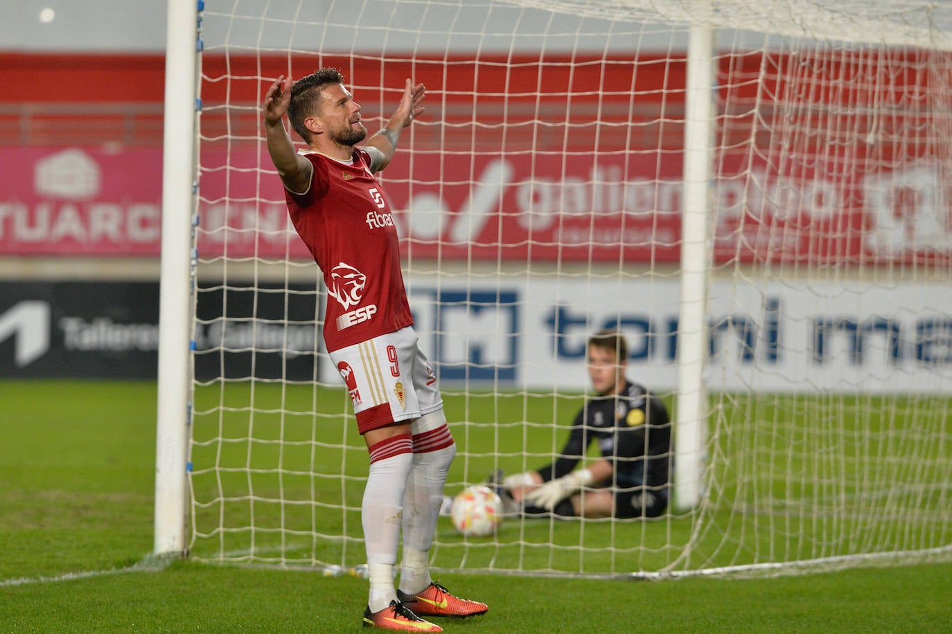 Fotos: La victoria del Real murcia frente al Sabadell, en imágenes