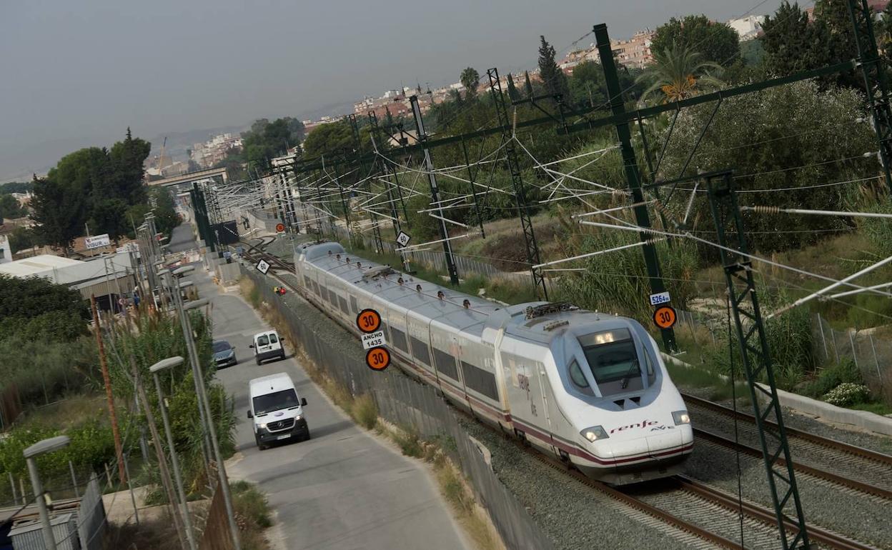 Pruebas del AVE en Murcia, el pasado mes de octubre.