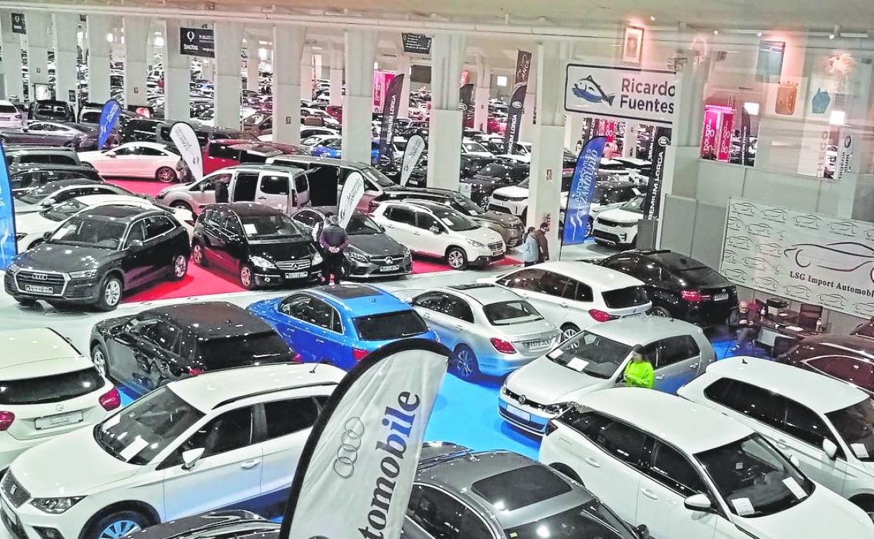 Así luce la exposición de la 37 edición del Salón de la Automoción, en Ifepa.