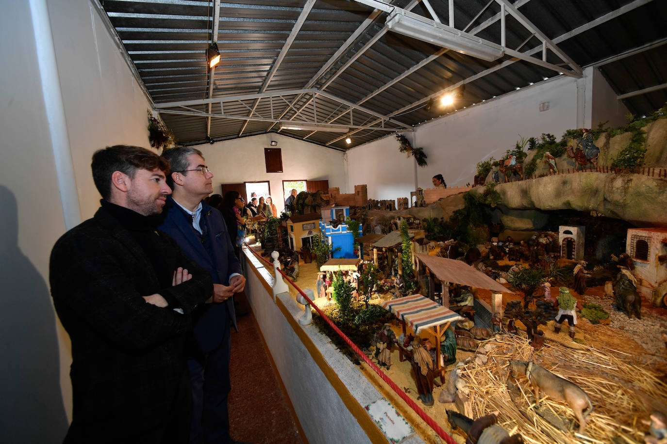 Fotos: Las peñas restauran su barraca en Murcia