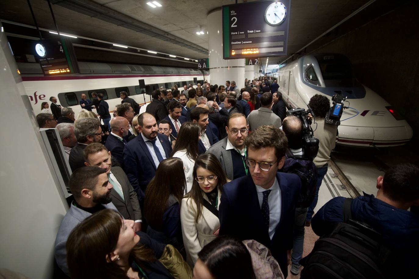 Fotos: Acto de inauguración del AVE Madrid-Murcia