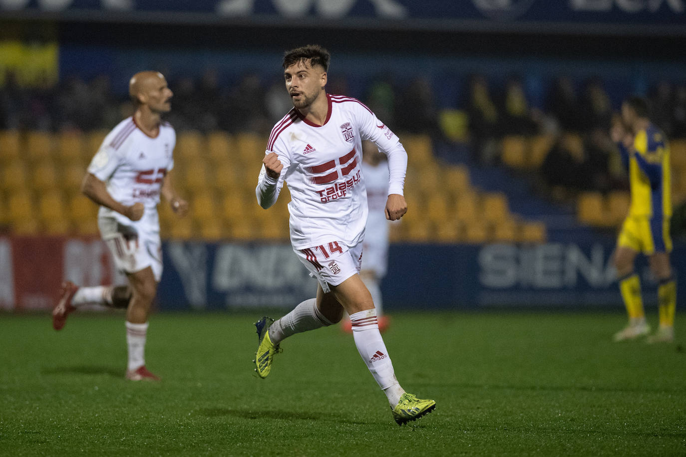 Fotos: El enfrentamiento entre el Alcorcón y el Cartagena, en imágenes