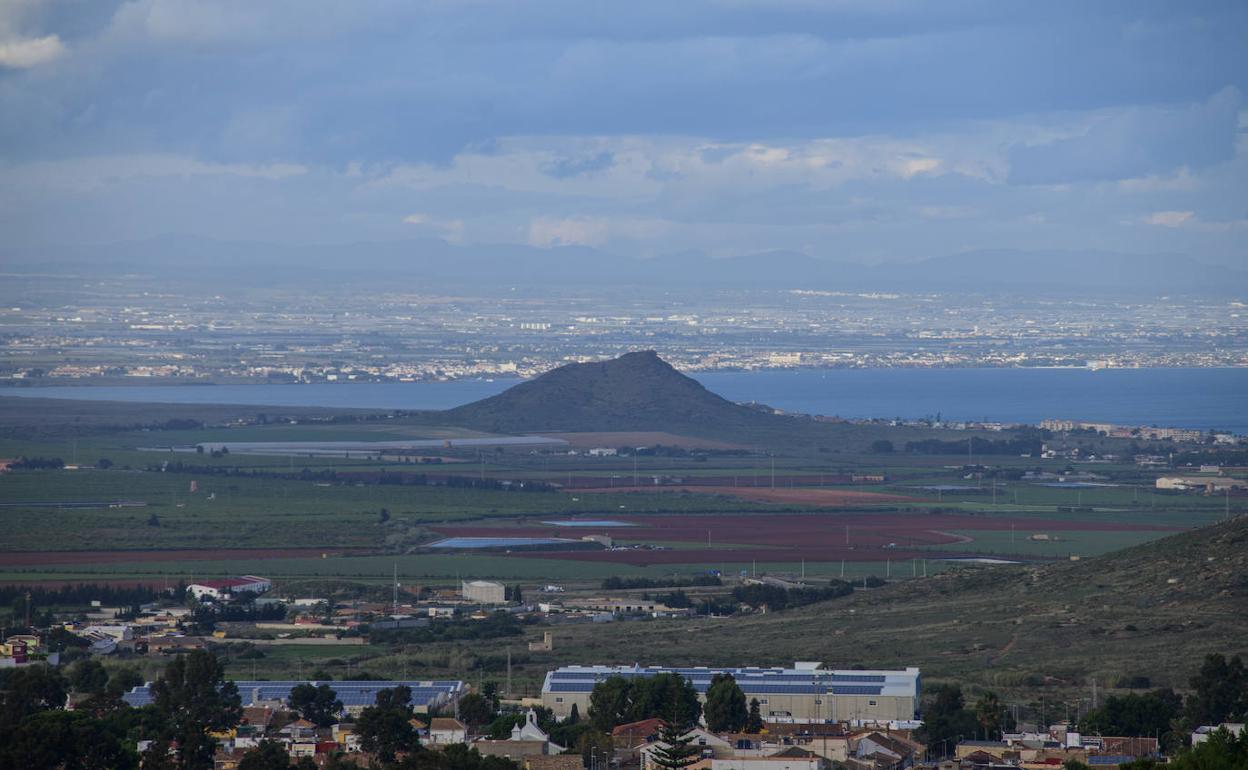 Vista del Mar Menor desde la Sierra Minera de Cartagena-La Unión. 
