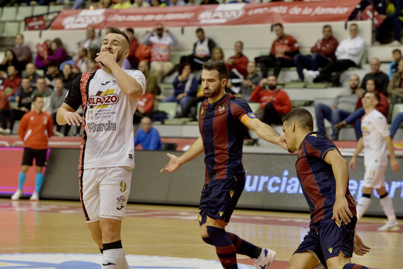 Fotos: ElPozo-Levante (3-2)