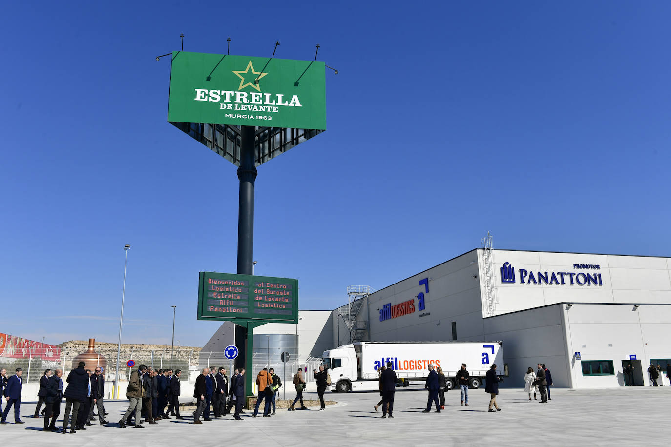 Inauguración de la nueva sede logística de Estrella de Levante