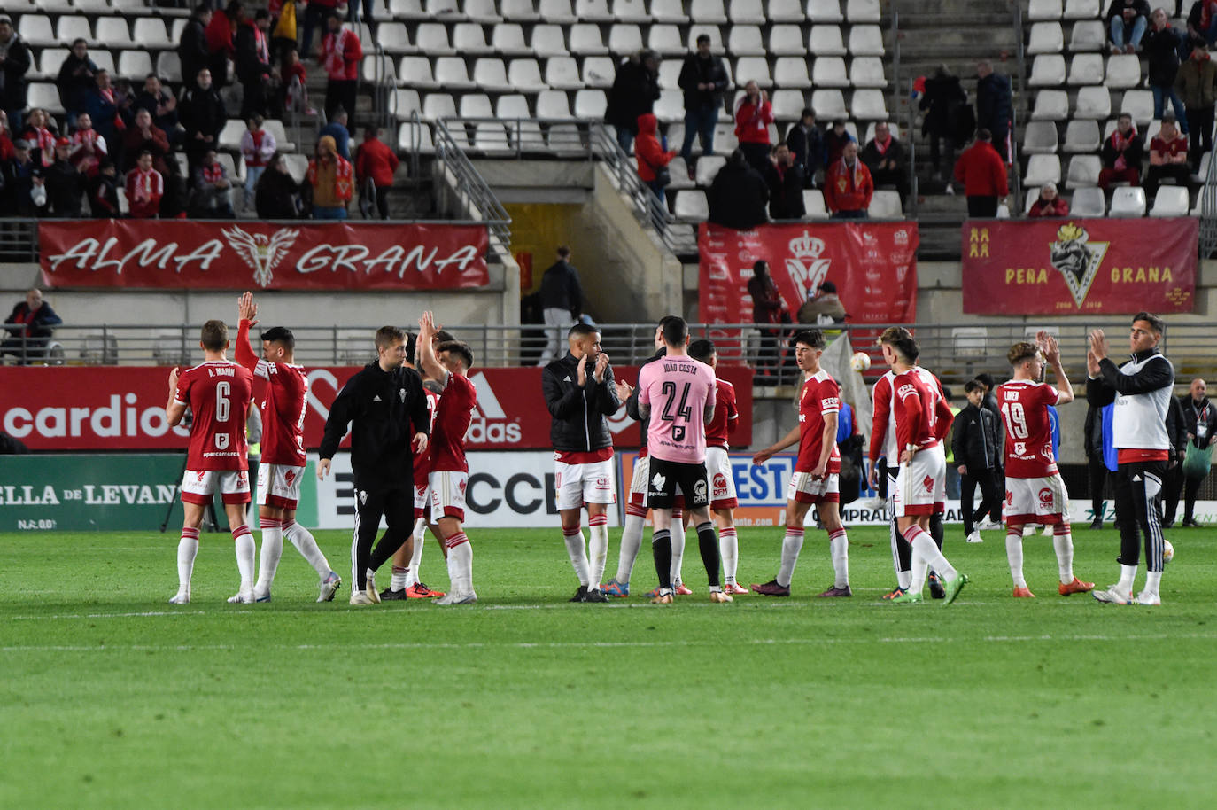 Las imágenes del Real Murcia-Barça B (1-1)