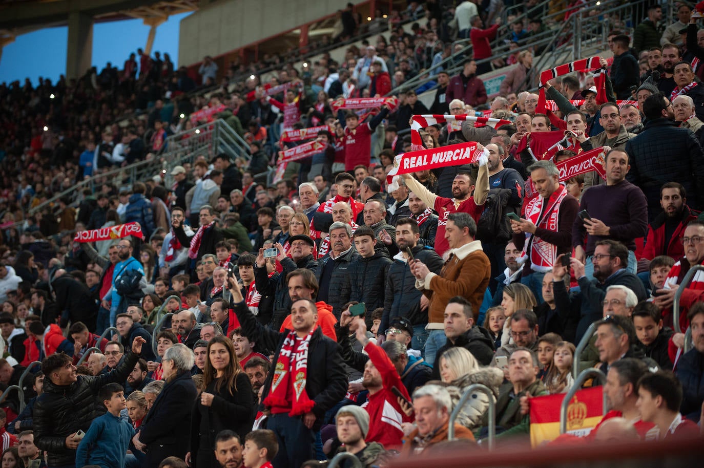 Las imágenes del Real Murcia-Barça B (1-1)