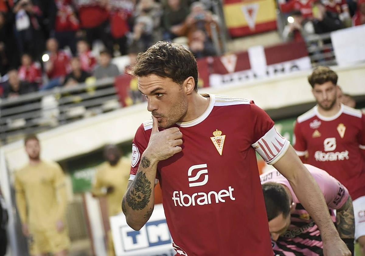 Pedro León firmó en el minuto 43 el único gol grana.