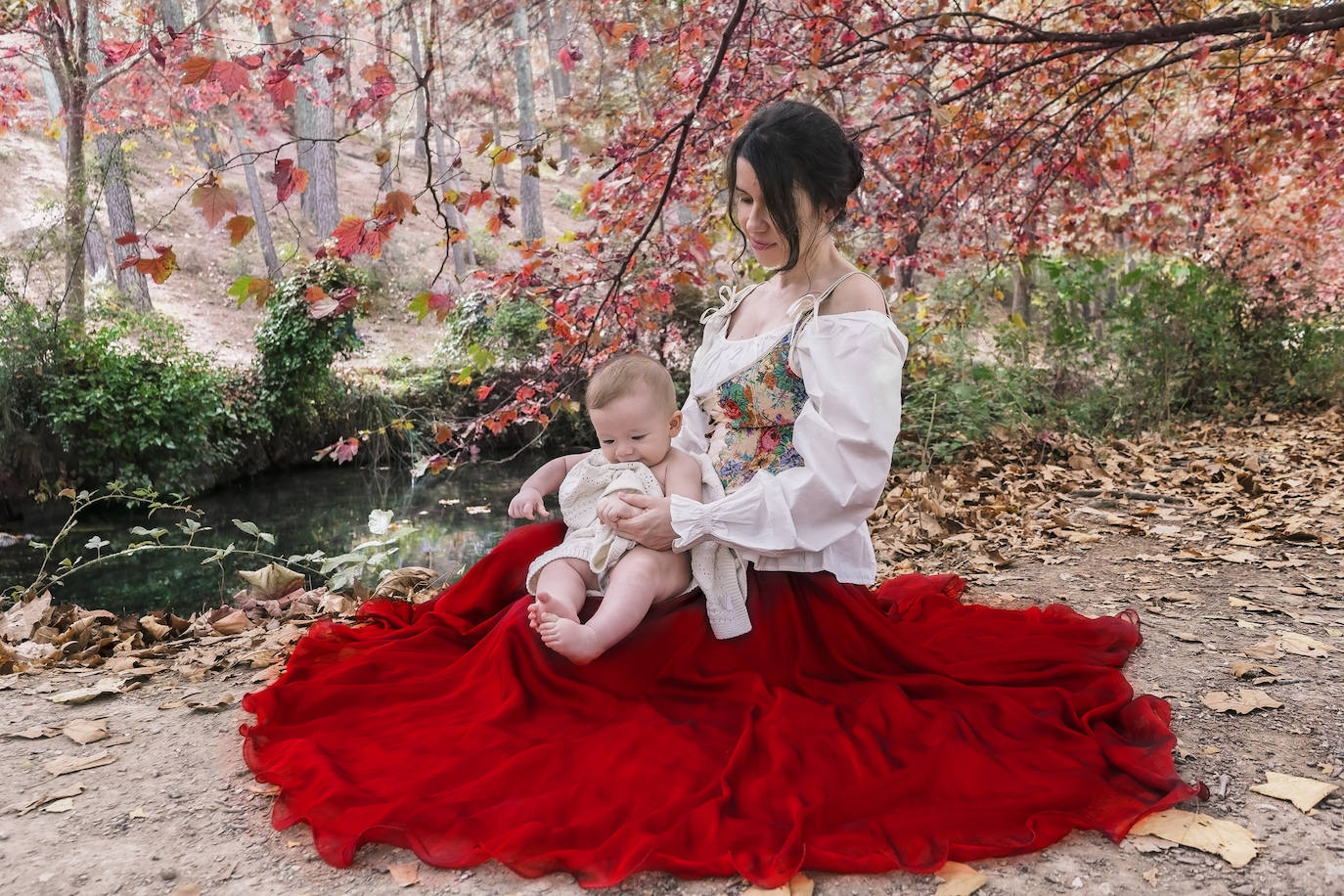 Inquietudes y emociones de la mujer protagonizan &#039;Inraizadas&#039;