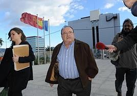José Martínez García, exalcalde popular de Librilla, llegando al juzgado en una fotografía de archivo.