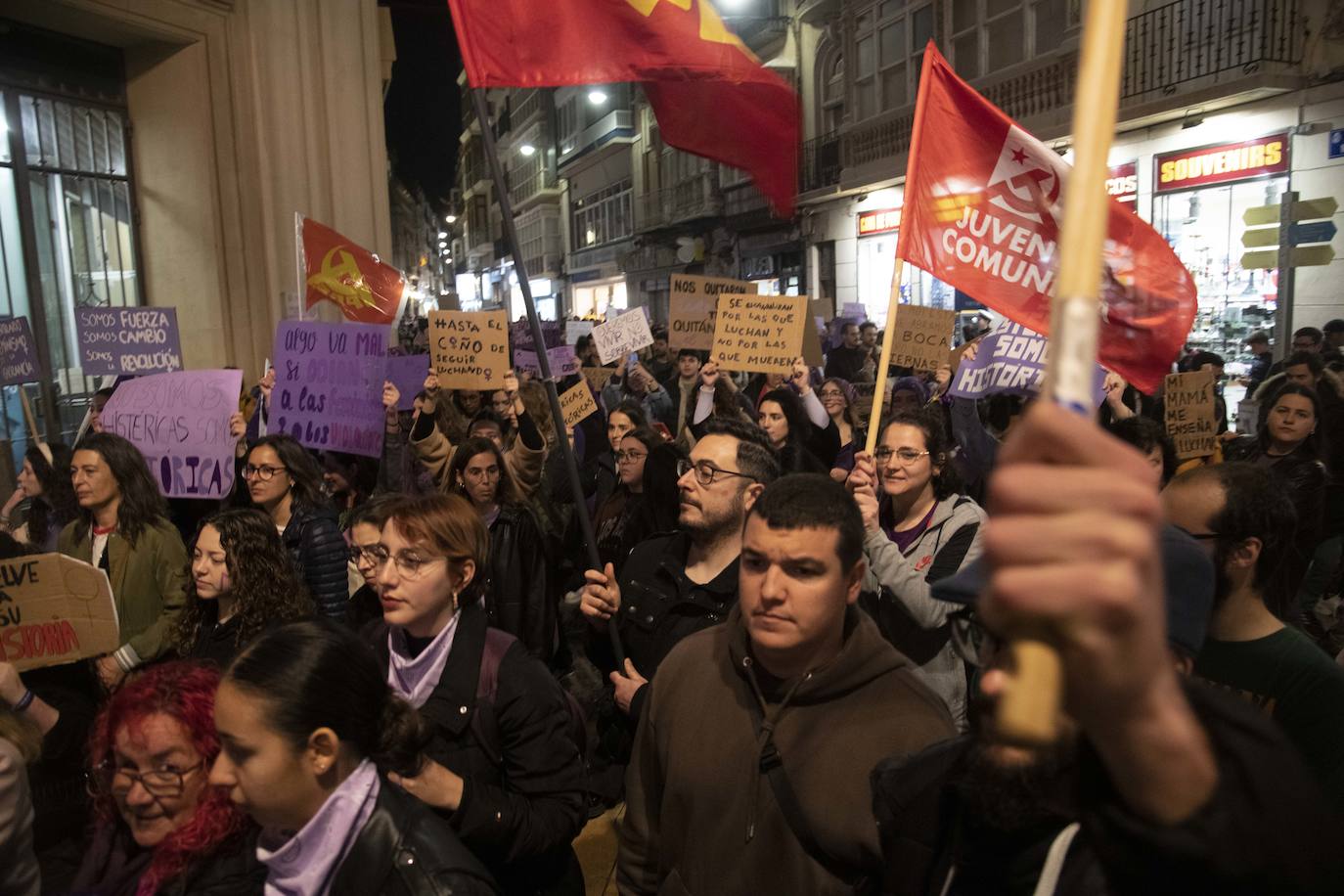La manifestación del Día de la Mujer en Cartagena, en imágenes