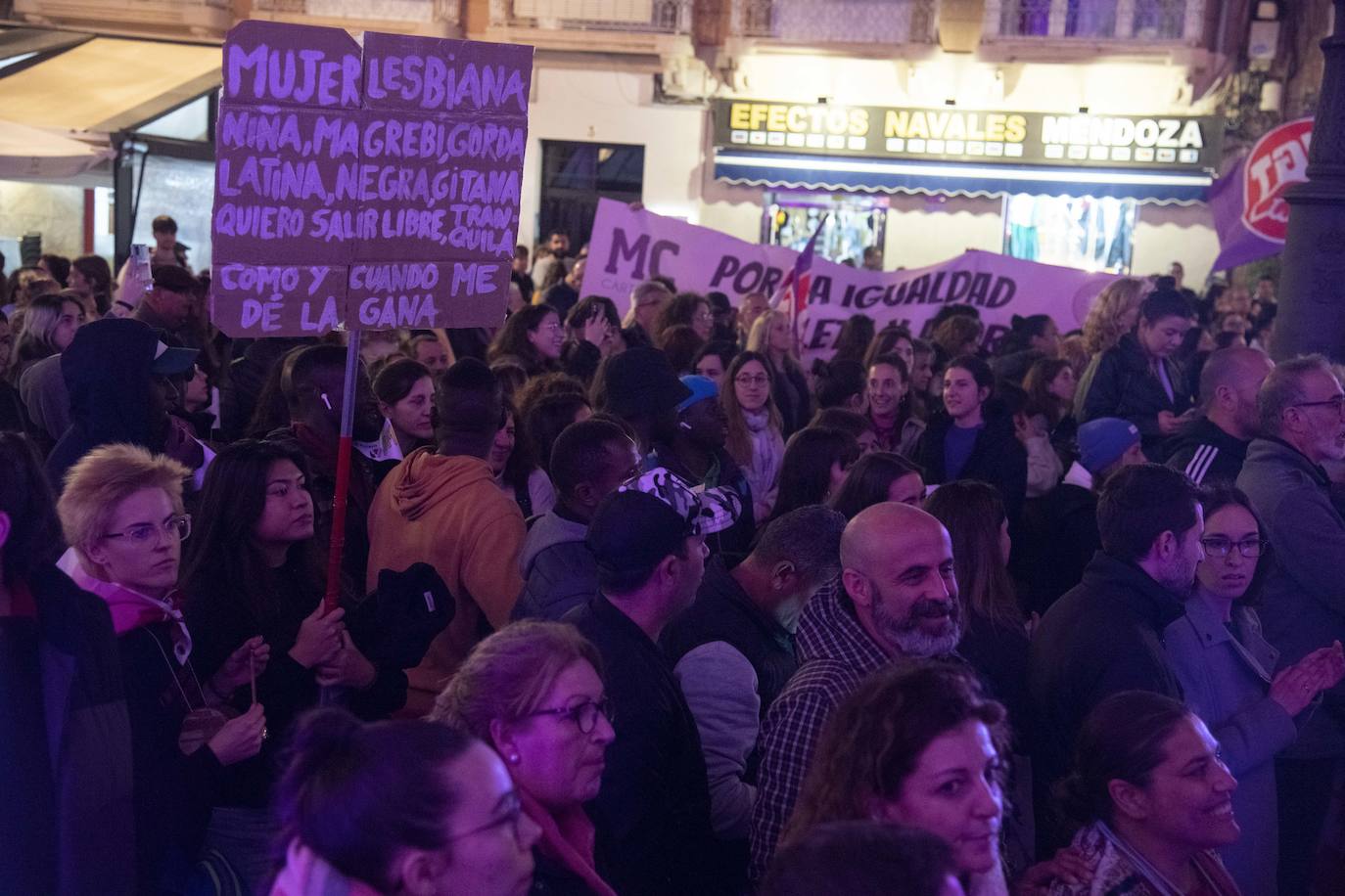 La manifestación del Día de la Mujer en Cartagena, en imágenes