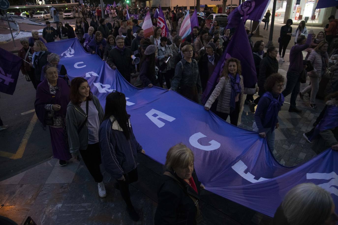 La manifestación del Día de la Mujer en Cartagena, en imágenes