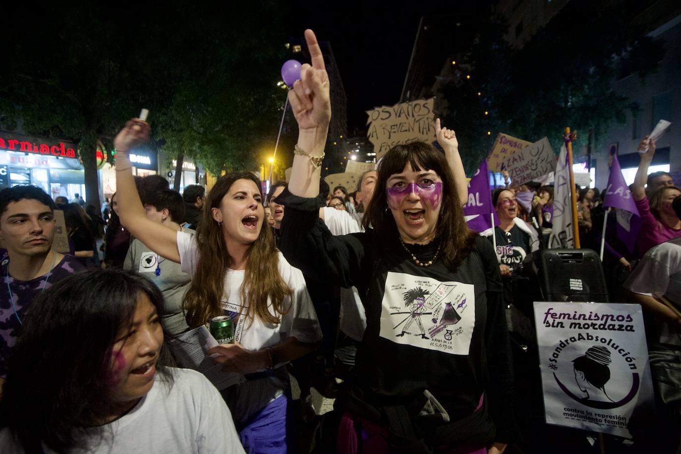 La manifestación del Día de la Mujer en Murcia, en imágenes