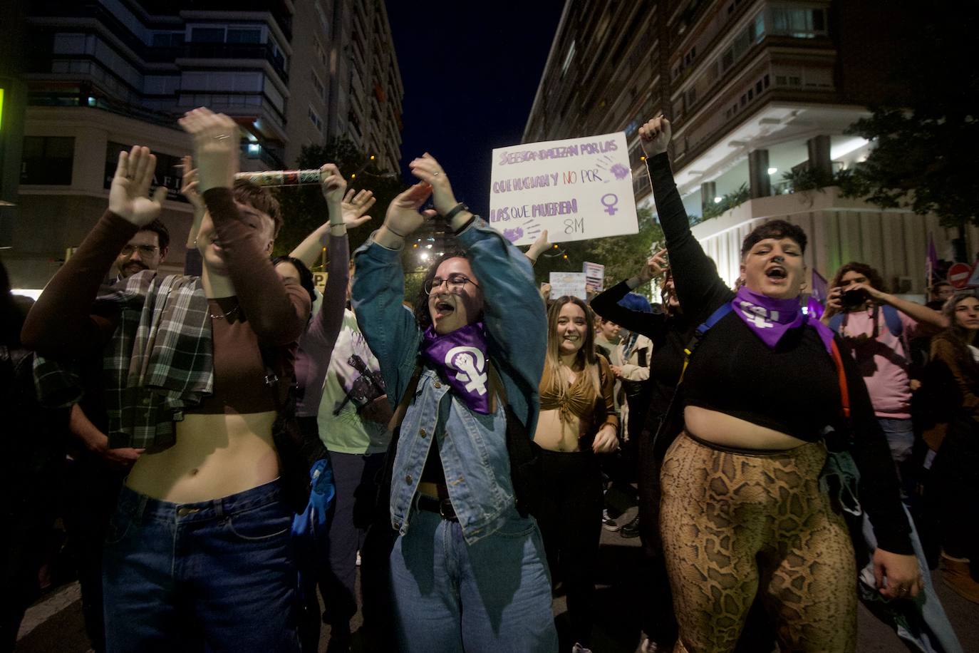 La manifestación del Día de la Mujer en Murcia, en imágenes