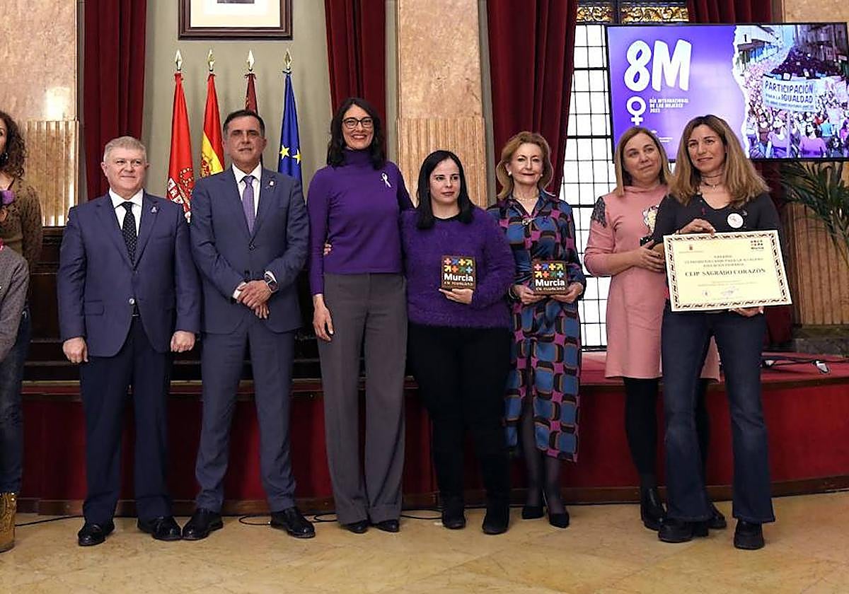 Entrega del premio 'Murcia en Igualdad 2023' en el Ayuntamiento de la capital, este miércoles.