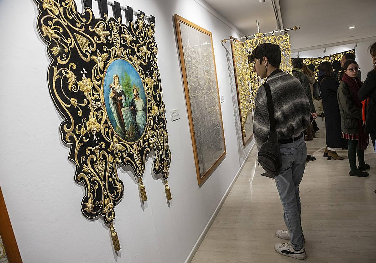 Exposición de bordados de Antoñita Sánchez en Cartagena