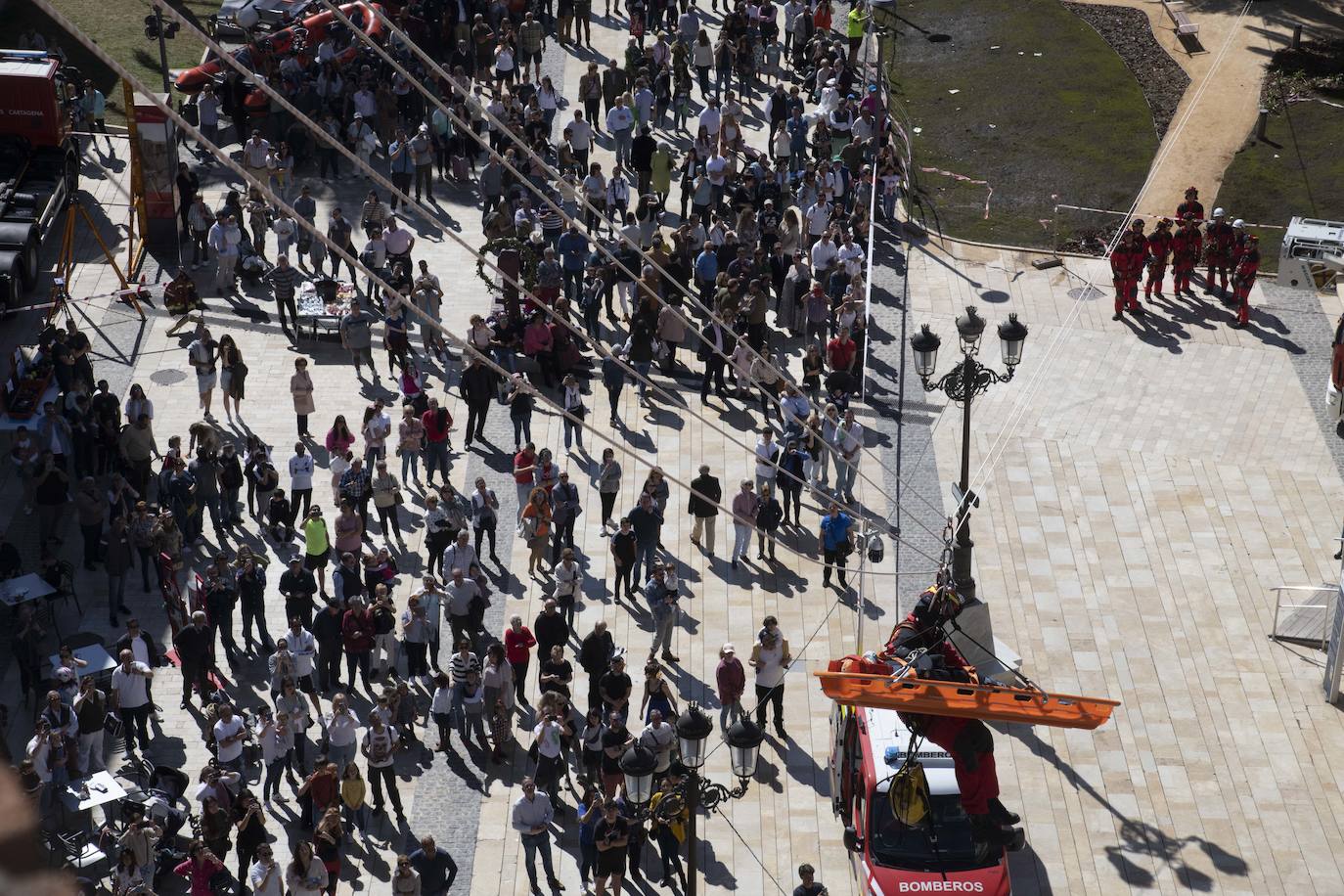 Exhibición de los bomberos de Cartagena