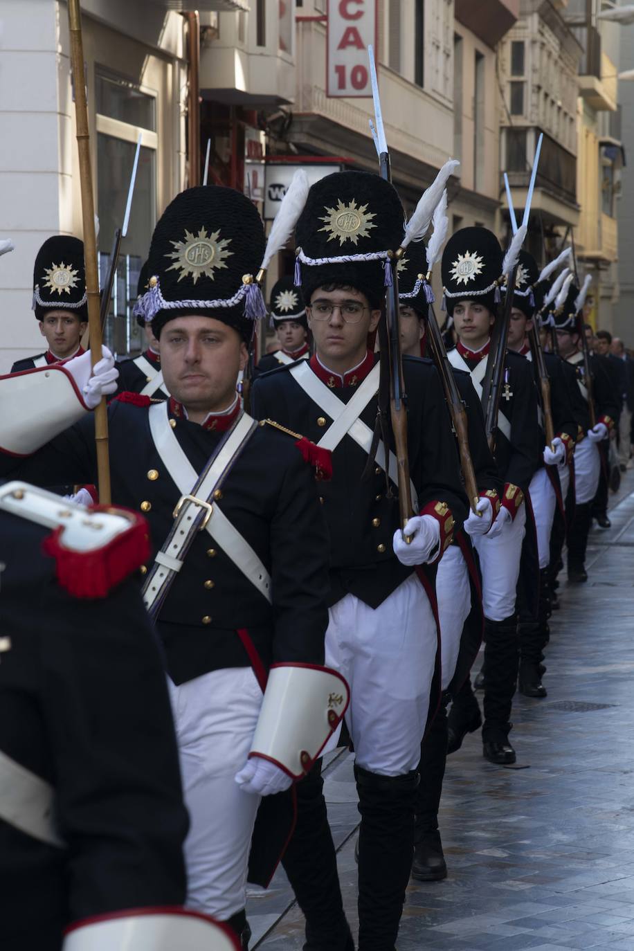 Los granaderos marrajos honran la gesta del militar Martín Álvarez