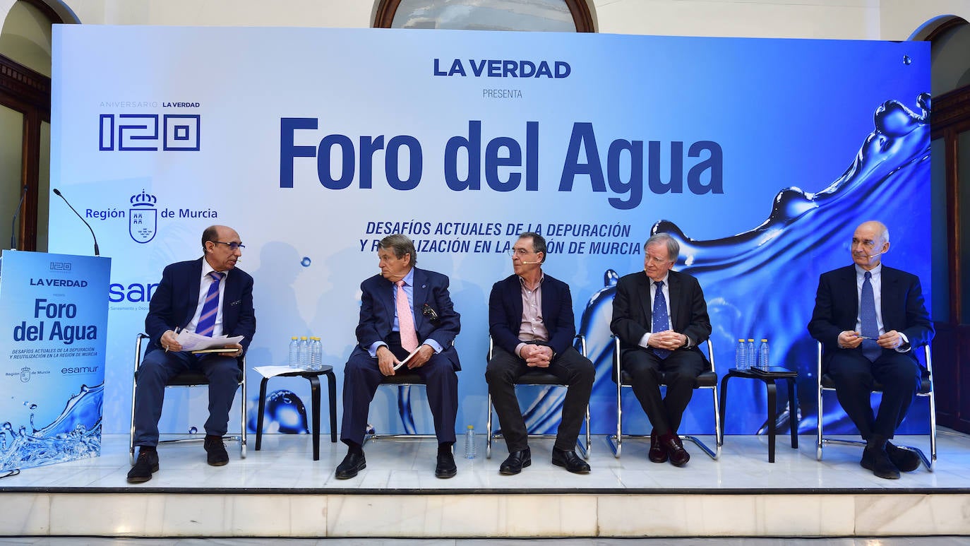 El foro &#039;Desafíos actuales de la depuración y reutilización&#039;, en imágenes