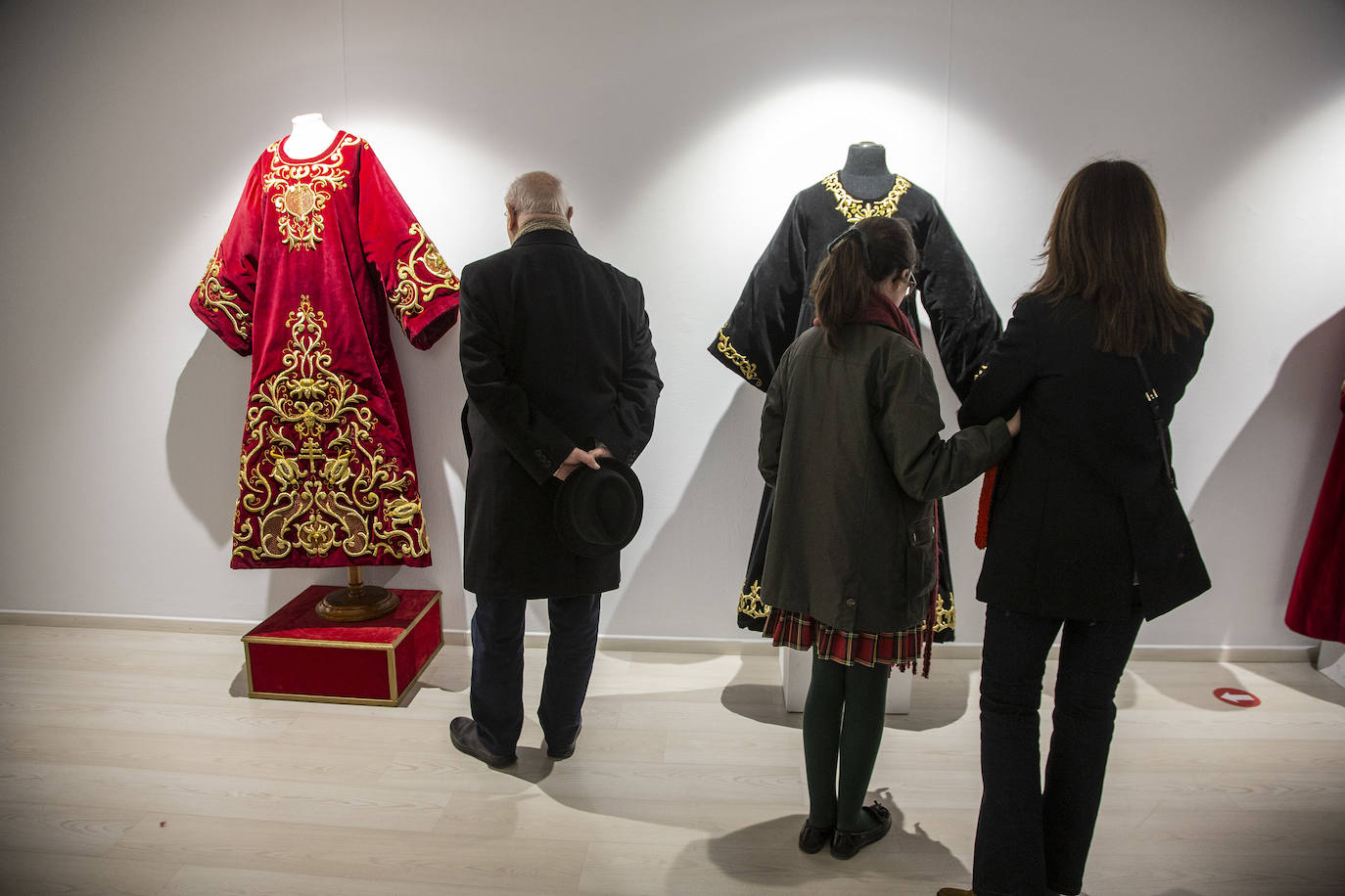 Exposición de bordados de Antoñita Sánchez en Cartagena