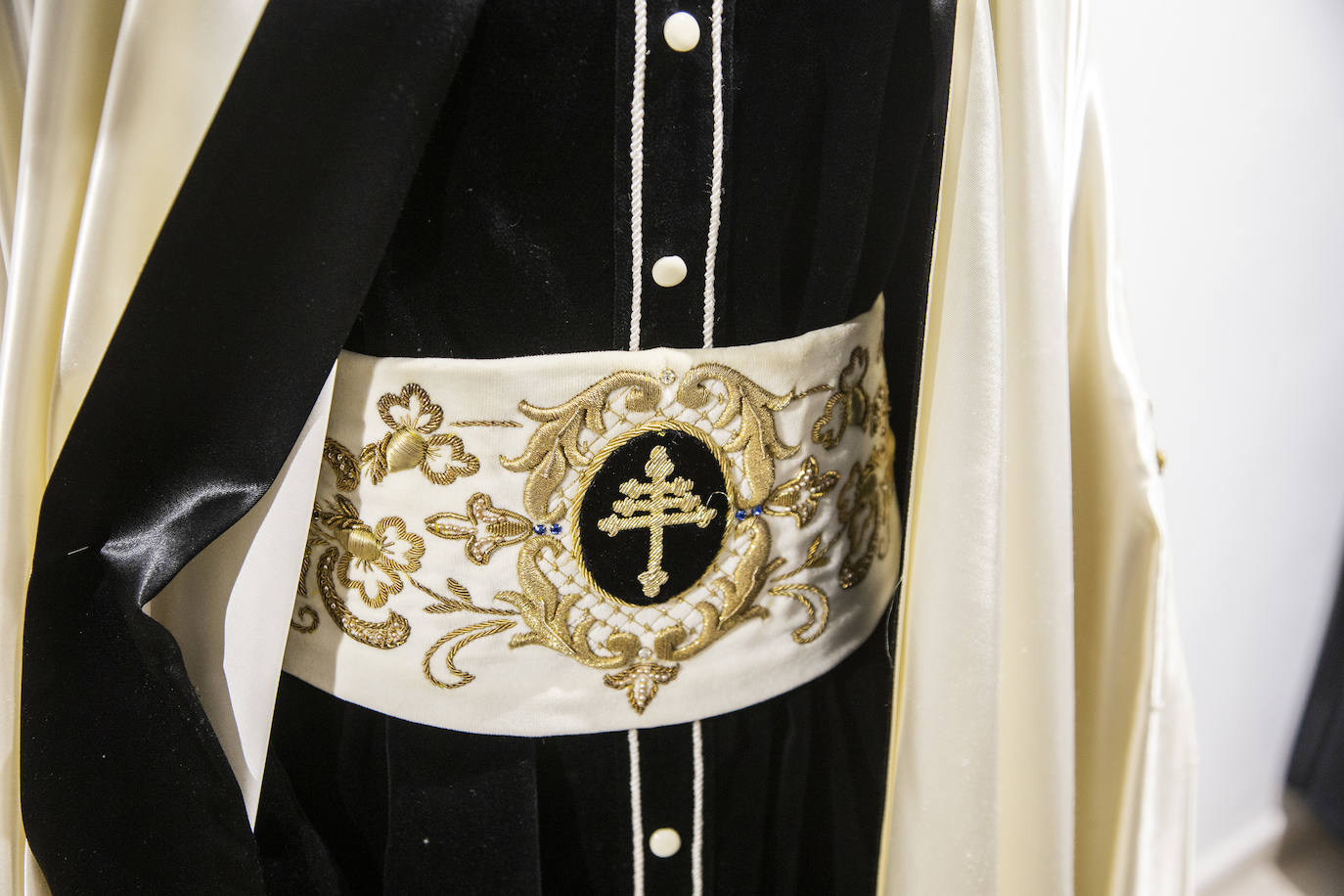 Exposición de bordados de Antoñita Sánchez en Cartagena