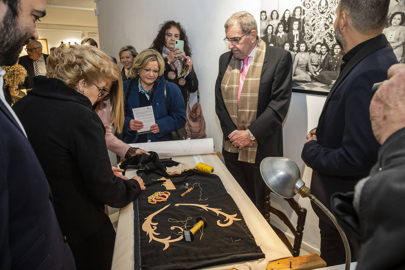 Exposición de bordados de Antoñita Sánchez en Cartagena
