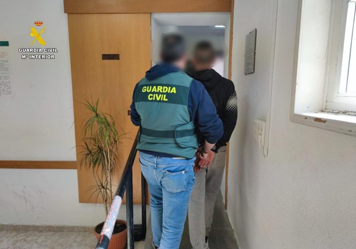 La Guardia Civil ha sido la encargada de efectuar las detenciones.