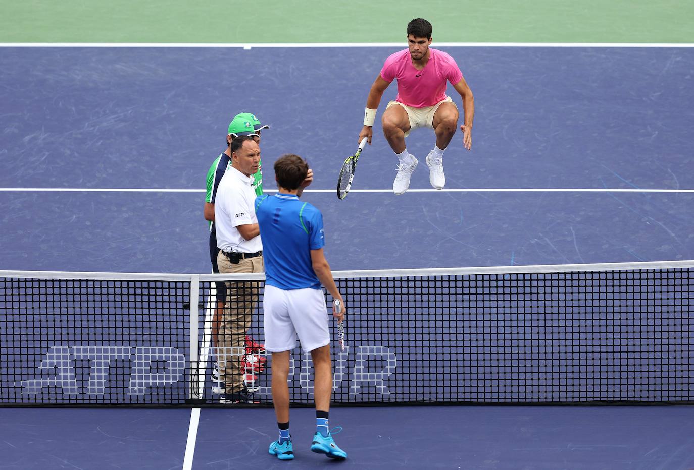 El triunfo de Carlos Alcaraz ante Medvedev en Indian Wells, en imágenes