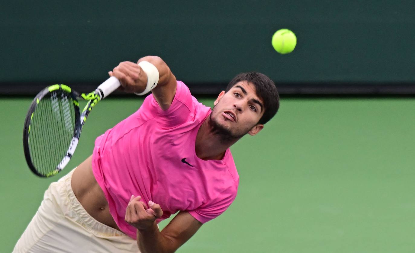 El triunfo de Carlos Alcaraz ante Medvedev en Indian Wells, en imágenes