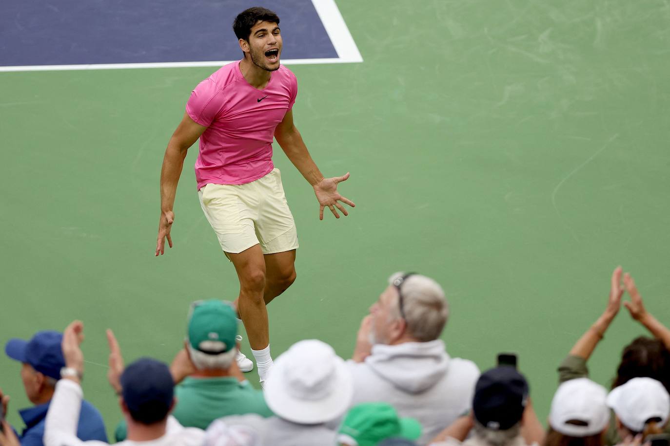 El triunfo de Carlos Alcaraz ante Medvedev en Indian Wells, en imágenes